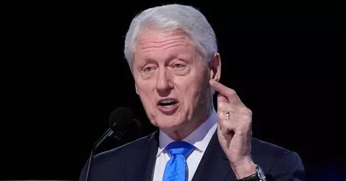 克林頓：與愛潑斯坦接觸有限 對其罪行毫不知情　