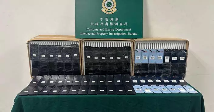 海關港珠澳大橋口岸檢1200部冒牌手機 約值120萬元拘45歲貨車司機