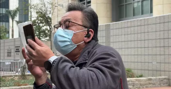 的士司機涉將找贖紙幣扔出車外「無禮貌及不守規矩」罪成 罰款1000元