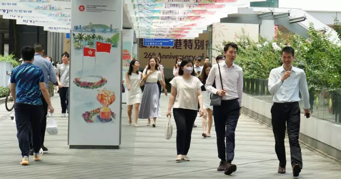 財政預算案2026｜消息：公務員調薪考慮六因素   本屆政府將累計削逾萬職位