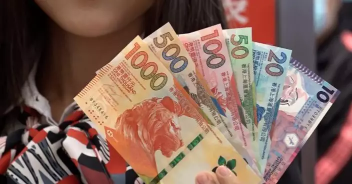 發鈔銀行即日起可換新鈔及「迎新鈔」　市民表示滿意安排