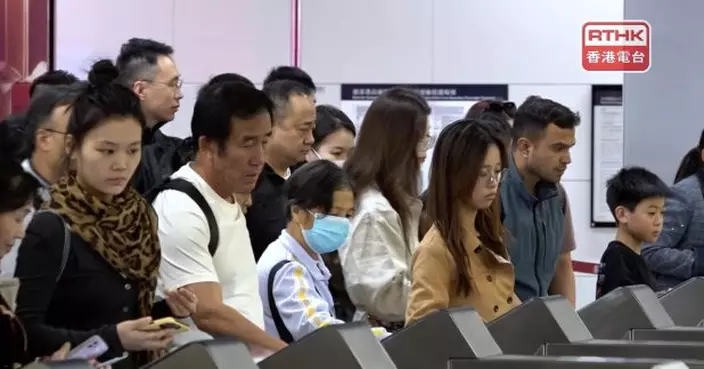 內地春節長假期展開　有旅客指留港5天並期待煙花匯演