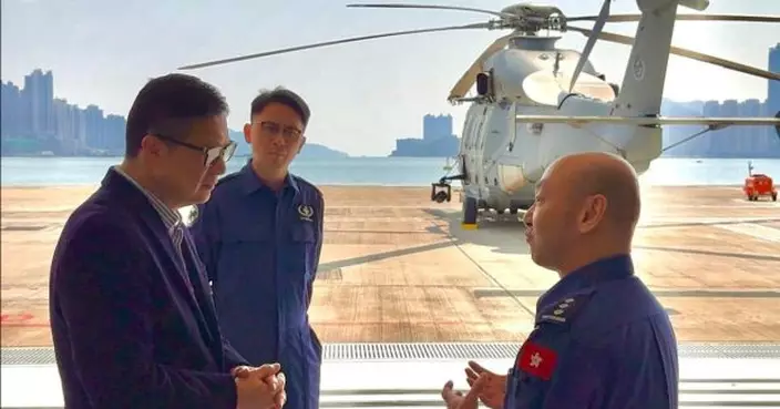 鄧炳強到啟德消防局及政府飛行服務隊分部探班　感謝人員緊守崗位