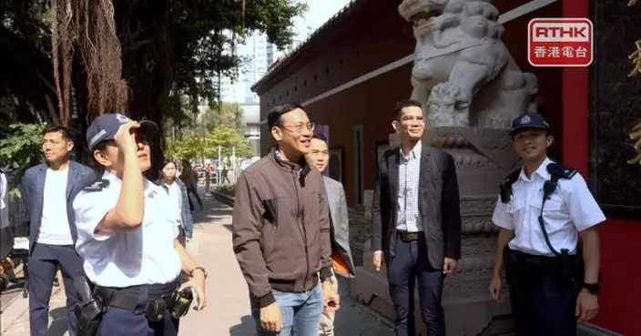 不少市民到沙田車公廟祈福　陳俊燊稱警方人流管理行之有效