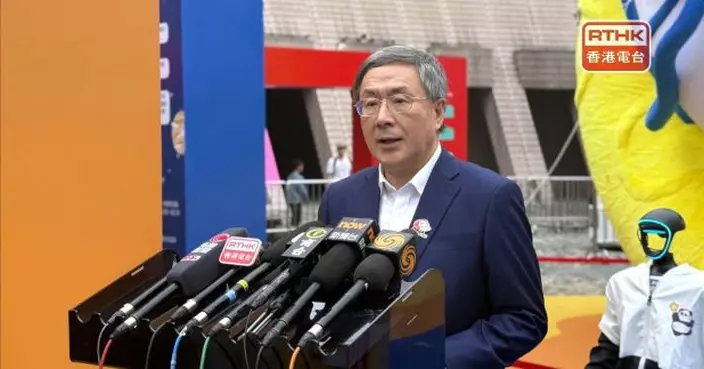 卓永興稱擬先派員到宏福苑嚴重燒毀單位門口拍攝情況　讓住戶了解