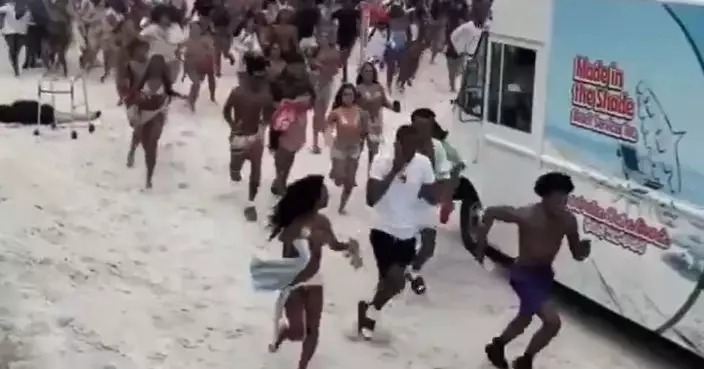 佛州海灘「踩扁水瓶」竟引槍擊恐慌 數百遊客奔逃險釀踩踏