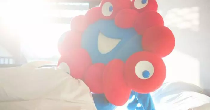 大阪世博吉祥物「脈脈」破格出寫真 沖繩取景「女友感」造型曝光再搶人氣