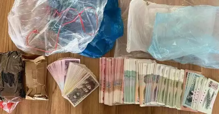 舊居睡房床底翻出一包現金 河南男得知癌逝8年母最後心意百感交集