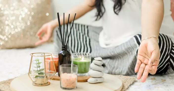 都市人壓力大常胃脹 中醫教冥想調息配合按腹養胃紓壓