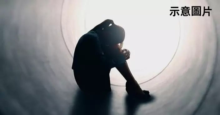 西班牙度假變惡夢 英18歲少女醉後遭8男輪姦半小時還被拍片放上網