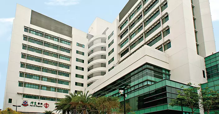 元朗大棠路車禍兩途人受傷 司機棄車逃逸 警垃圾桶檢80包「太空油」