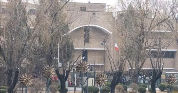 伊朗局勢｜外交部副部長苗得雨前往伊朗駐華使館弔唁