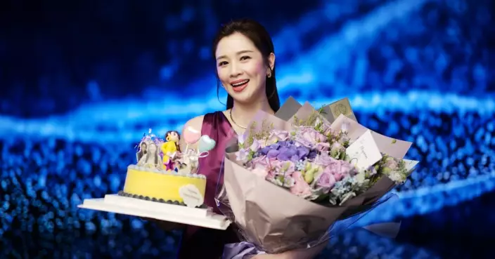 綜藝女王獲老友炮製「夜王」橫額 麥美恩迎40歲生日感觸良多