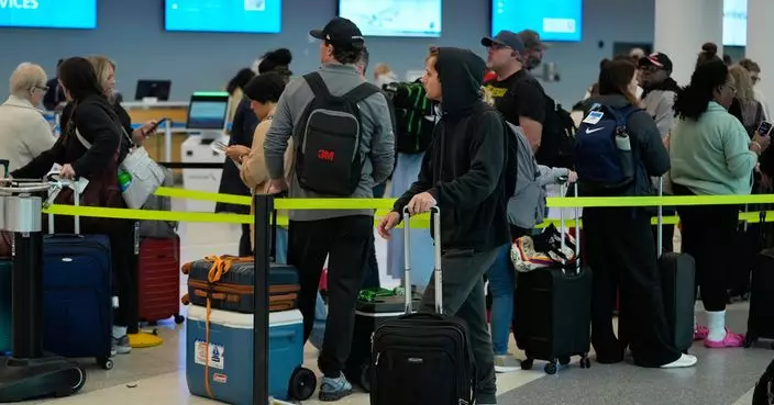 美國東部受風暴吹襲 逾萬班航班取消或延誤