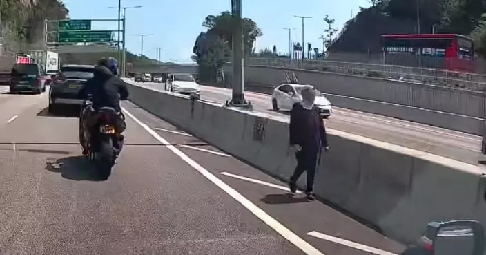 81歲婆婆屯門公路逆線步行 司機紛紛報警終尋獲無受傷