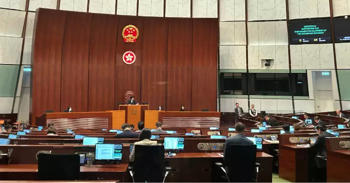 葛珮帆倡設AI法例規管生成內容 政府：人工智能研發院下半年將運作制定規則