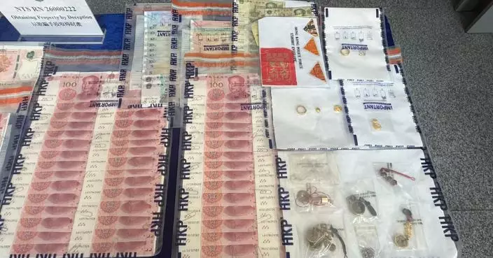 祈福黨扮人畜無害婦孺呃晨運長者 6人損失逾62萬 警拘兩非法入境內地婦