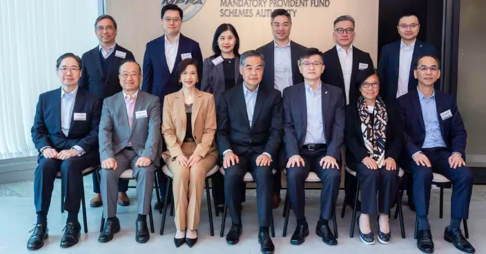 梁振英出席積金局「兩會」講座分享「十五五」規劃內容 600員工參與