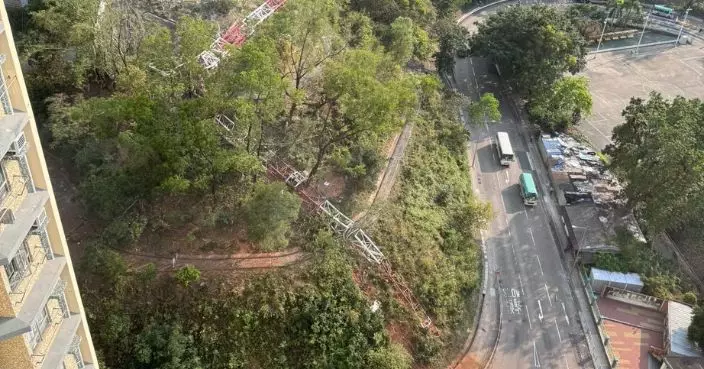 葵盛圍公屋地盤冧天秤至少一死 現場來回線封路巴士服務受影響