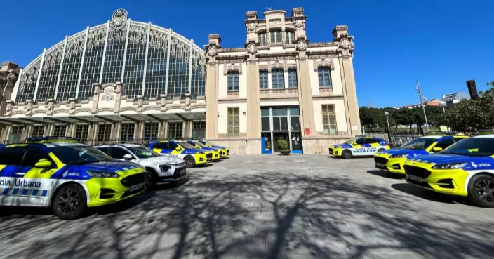 西班牙街頭遇假警 扮查假鈔趁機偷錢包護照 台網民分享經歷：多人圍埋就要提防