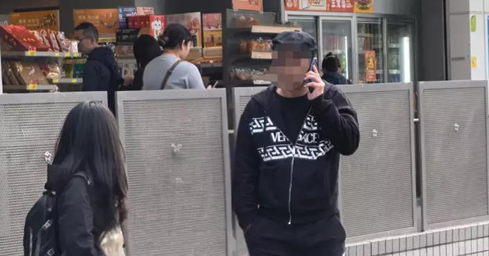 東涌疑現「假控煙辦」黑衣人圍堵遊客 網民揭穿即場收現金破綻