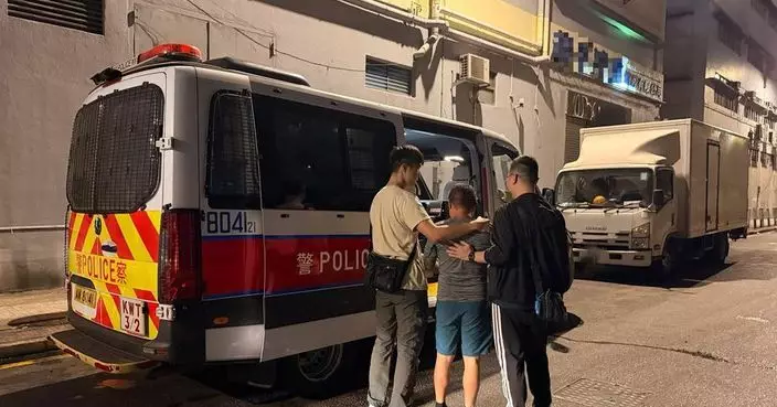 警方葵和街發現4貨車涉非法加油活動 檢市值約25萬元柴油及汽油拘一男