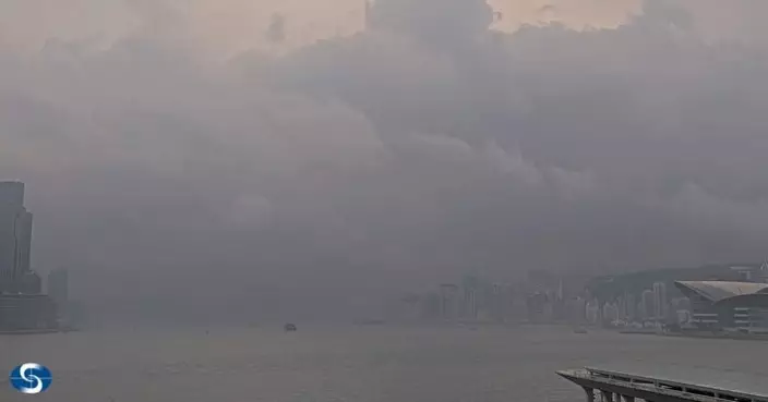 天氣 |受潮濕氣流影響早上能見度頗低 最高氣溫27度 稍後局部地區有雷暴