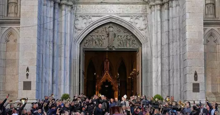 城市莎莎舞曲先驅Willie Colón紐約出殯 樂迷長號演奏送別一代傳奇