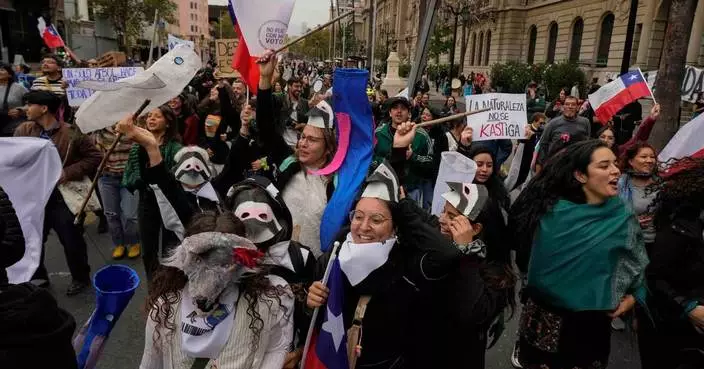 智利總統卡斯特撤環境法令 引發世界水日大規模示威