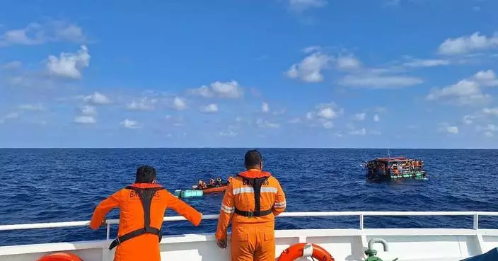 印尼沉船失蹤27人疑乘木筏逃生 搜救隊爭分奪秒尋人