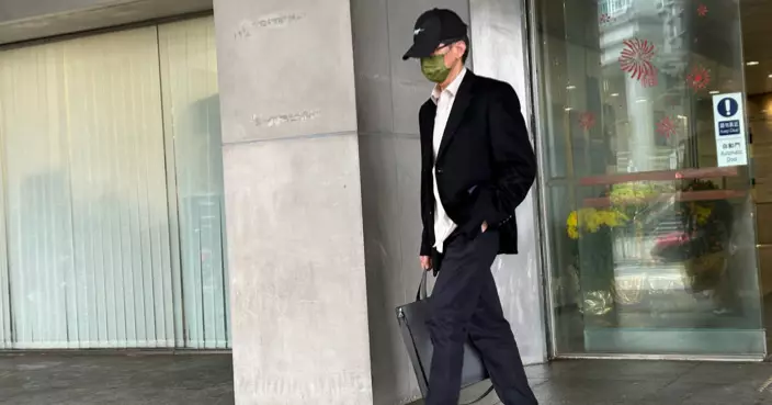 舒適堡創辦人陸毅強被控17項不當收款罪  擬不認罪 押後5.29再訊