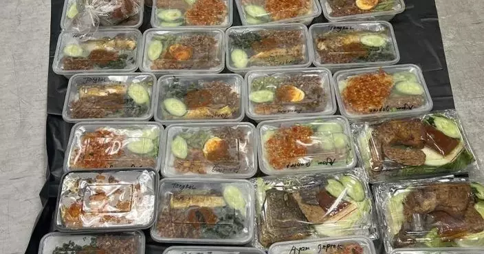 食環署打擊非法出售熟食拘4人   檢近150公斤食物