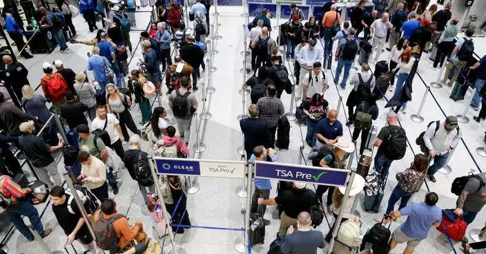 美國機場安檢輪候時間長 國會商討國土安全部撥款方案