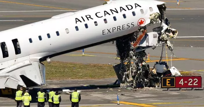 紐約機場客機撞車事故 當局稱控制塔人手正常 無線電通訊或曾受干擾