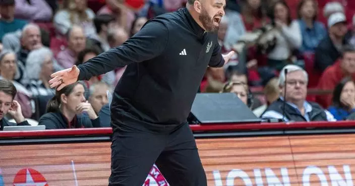 NCAA首戰落敗 南佛羅里達教練賀治臣百感交集