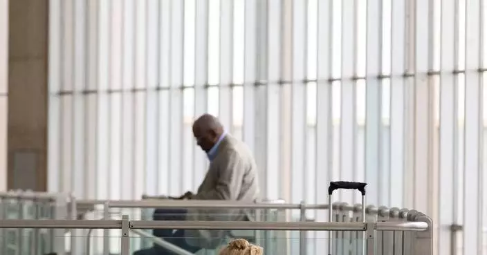 美國風暴致數百班航班取消或延誤 政府停擺加劇機場安檢擠塞