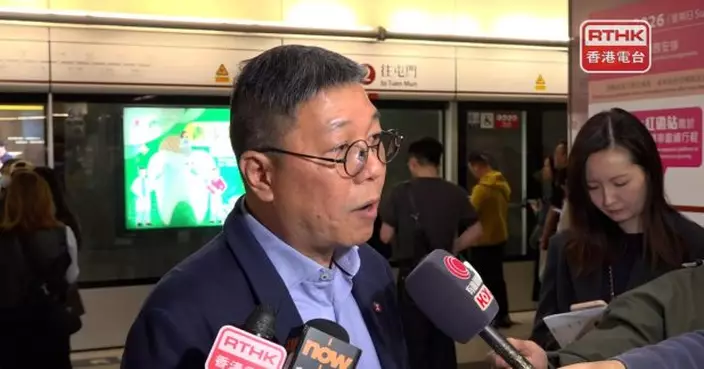 屯馬綫紅磡站至尖東站路軌有改道工序　港鐵職員助乘客月台轉車