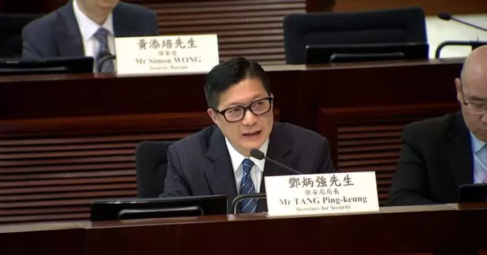 鄧炳強稱警員須基於國安原因及以手令才能搜查電子設備