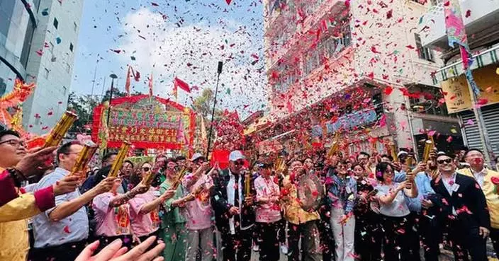 南區洪聖傳統文化節賀誕巡遊圓滿舉行 龍舟拜廟醒獅採青氣氛熱烈