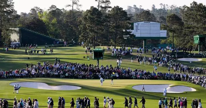 大師賽開幕禮三傳奇開球 尼克勞斯「打歪」嚇親觀眾