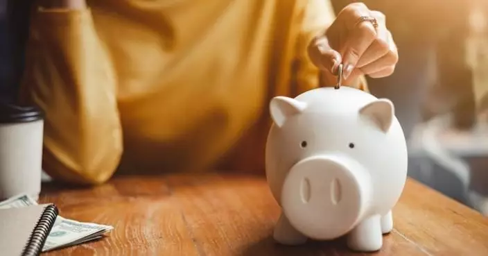 勿講「賺錢很辛苦」？日理財專家：父母常講5句話恐將「窮人思維」傳給下一代