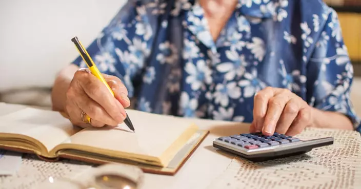 日8旬婦長年獨居鄉下月領7000元年金 兒子返鄉驚揭生活失序存款見底