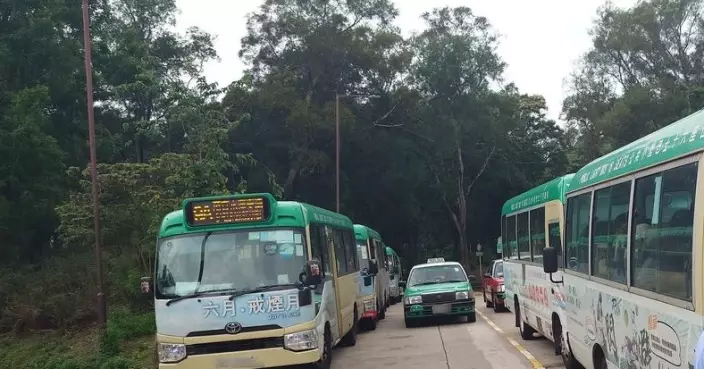 油價急漲衝擊小巴業 業界促設燃油附加費渡難關