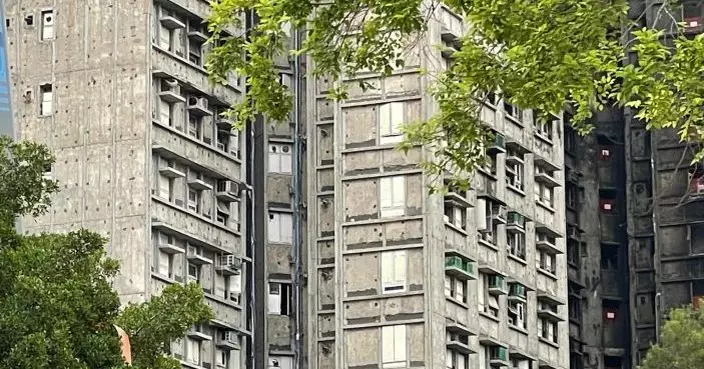 大埔火災｜宏福苑居民周一起分批上樓 卓永興：有需要可於3小時內多次上落執拾