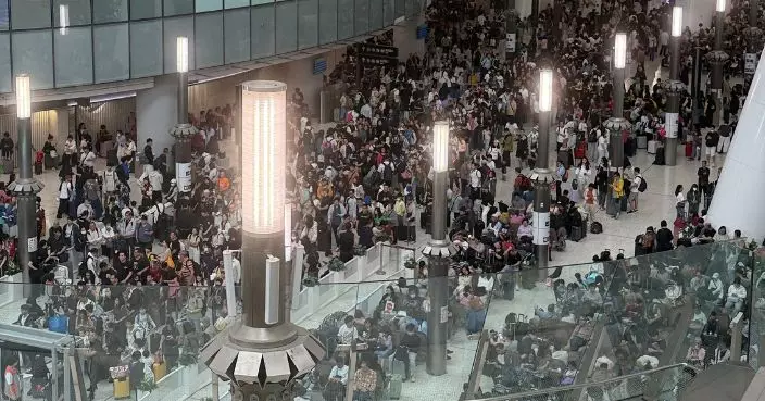 長假前夕西九龍高鐵站逼爆 網民笑稱有一億人好似過年春運