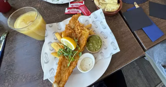 中東戰火燒到英國國菜！炸魚薯條成本飆升 出海柴油成本由5000鎊變1萬鎊