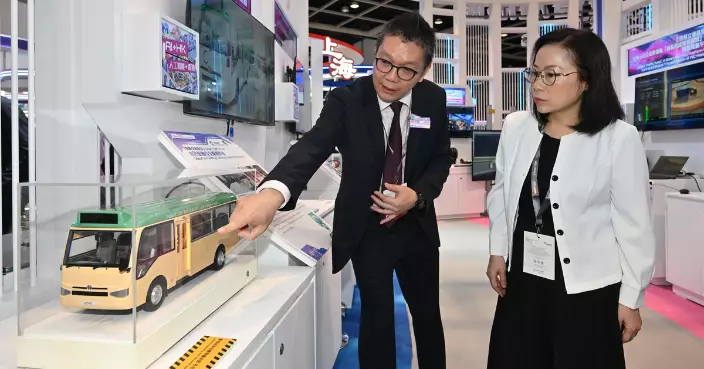 運輸署署長謝詠誼訪國際創科展 視察多個智慧交通基金項目