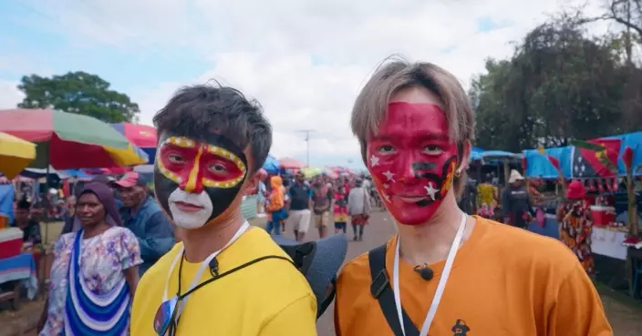 《兩條友。族暴走》參加民族慶典與過百民族共舞 梁彥宗為王智德密謀驚喜環節