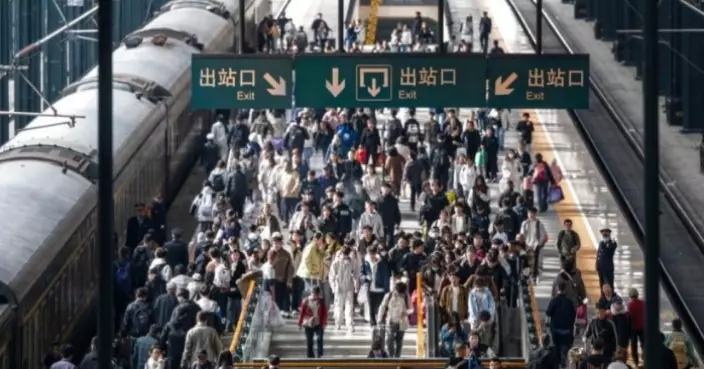 五一假期火車票開售 京港京廣等長途幹線車票緊張 預計發送2260萬人次