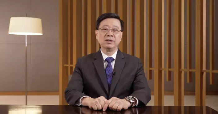 李家超：4.23為「香港全民閲讀日」 政府多管齊下營造閲讀氣氛鼓勵市民享受閲讀